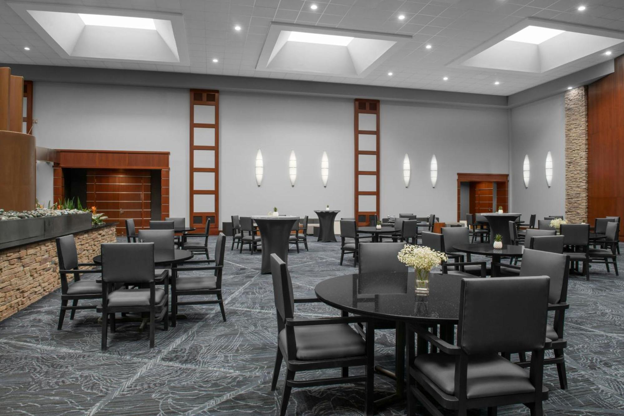 Renaissance Indianapolis North 4*