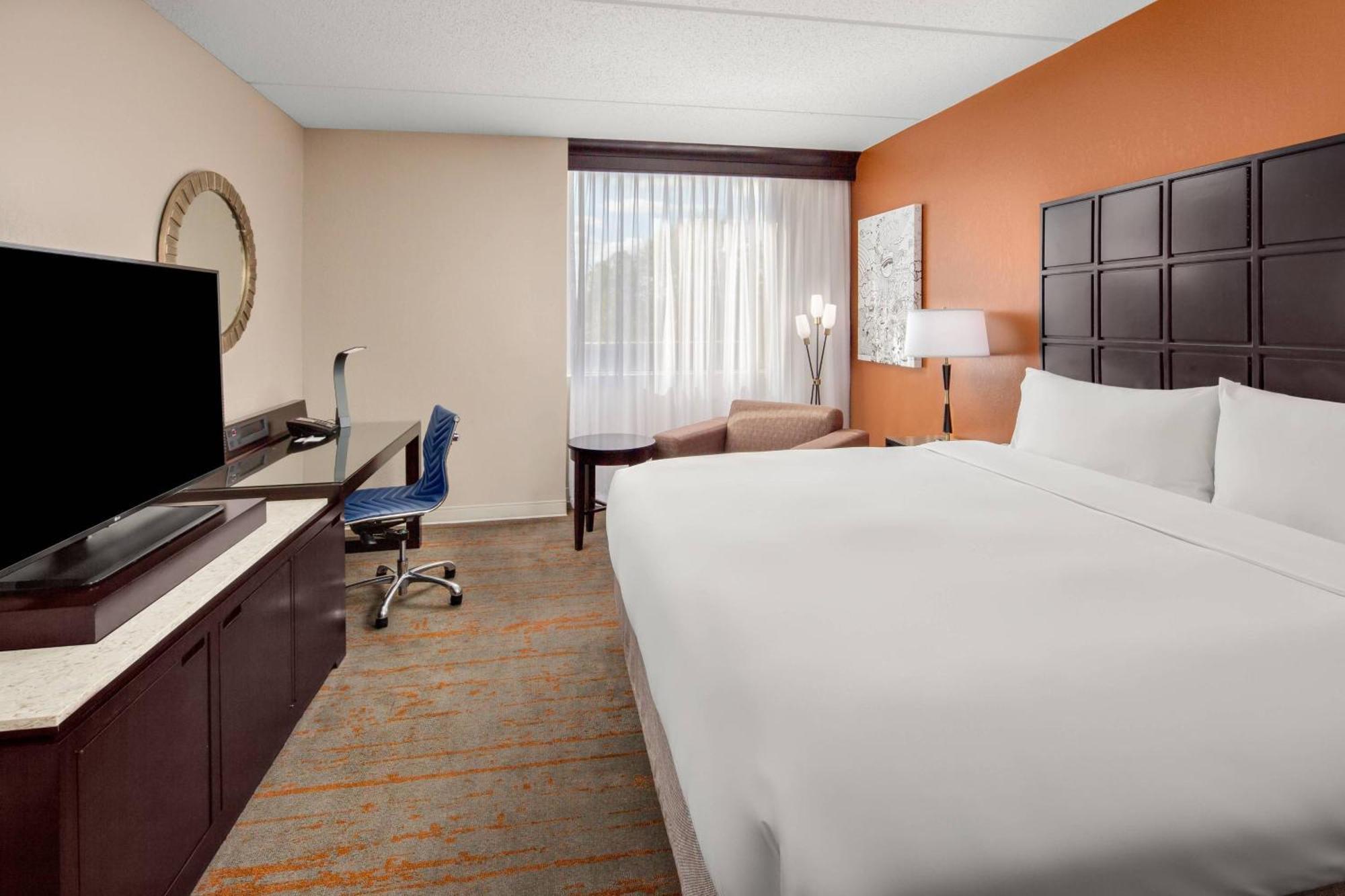 Renaissance Indianapolis North 4*